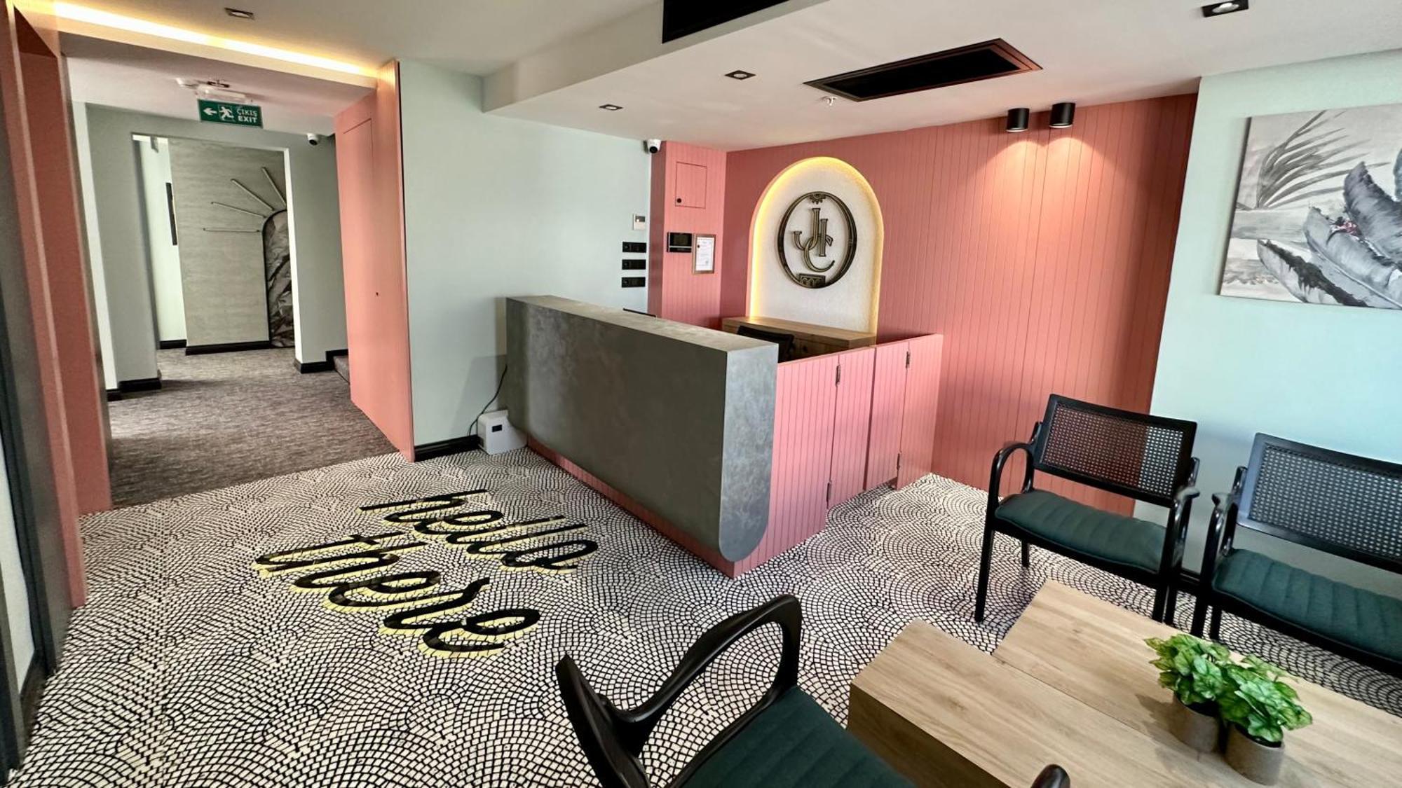 Just Hotel
