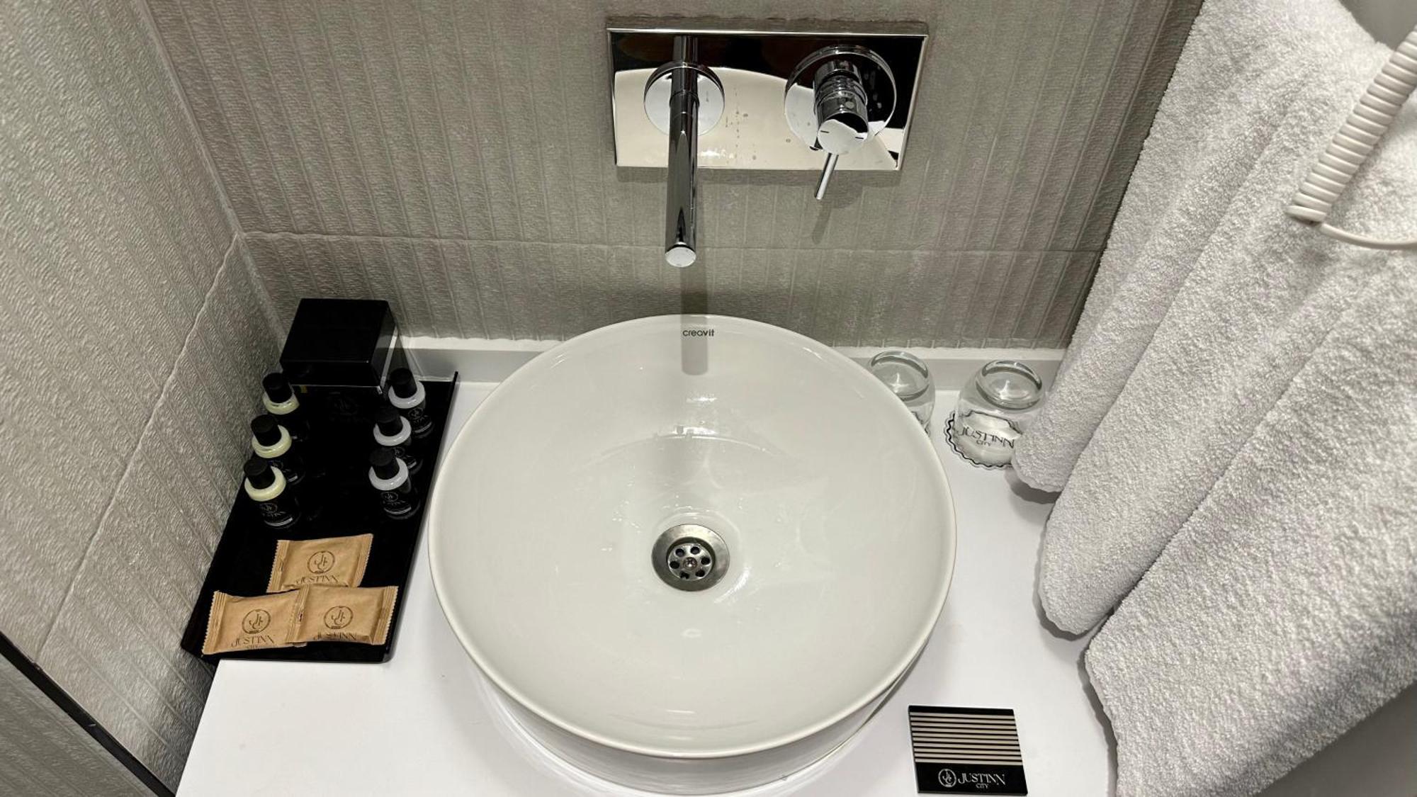 Just Hotel